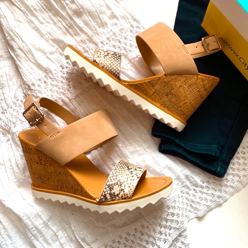 Cityclassified deva tan white snake wedge sandals ladies fashion shoes new